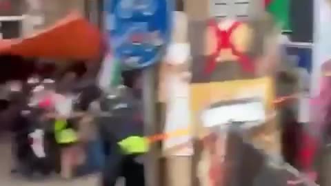Dutch Police in Amsterdam give Antifa a lesson