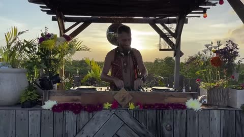 MiRa Krut _ Latin House & Progressive Sunset Mix
