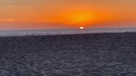 30 Seconds of Pacific Ocean Sunseta