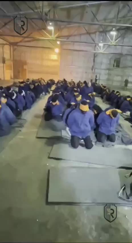 The brave soldiers of the HAMAS peeing in the pants