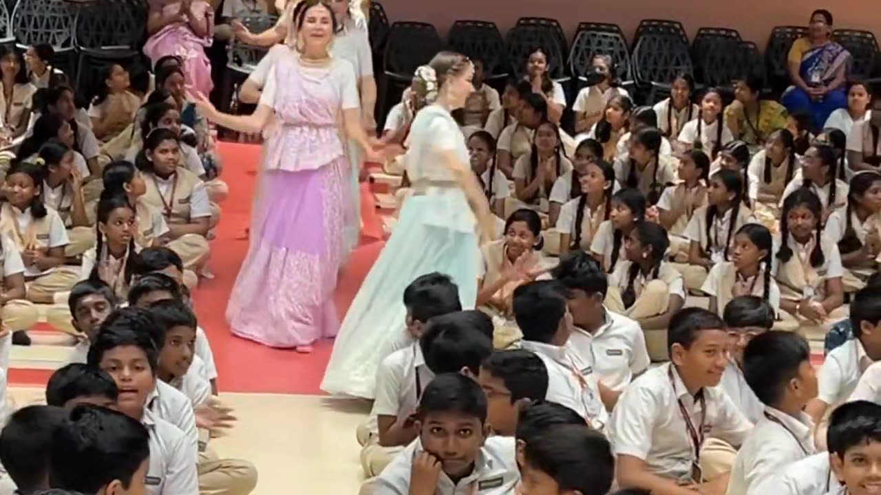 Madhur astakam , मधुराष्टकम्