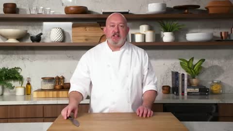 The best method for sharpening and cleaning knives