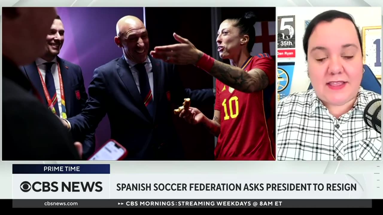 Spanish soccer federation asks Luis Rubiales to resign after unwanted kiss