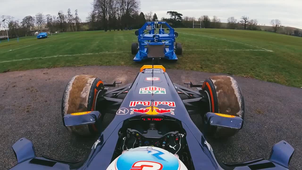 The F1 Scrum with Daniel Ricciardo and Bath Rugby Club