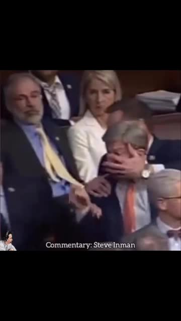 McCarthy vs Gaetz on the house floor 😂