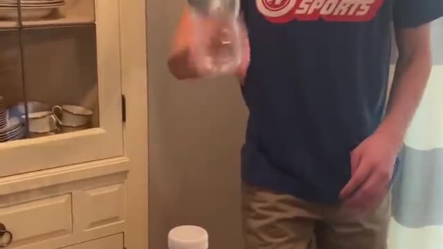 BOTTLE FLIP MASTER