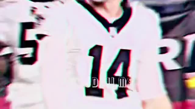 Sauce Gardner steals cheesehead and taunts Packers fans๐น๐๐พ