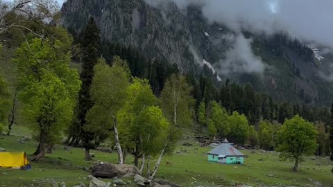 River mandhkni kedarnath india