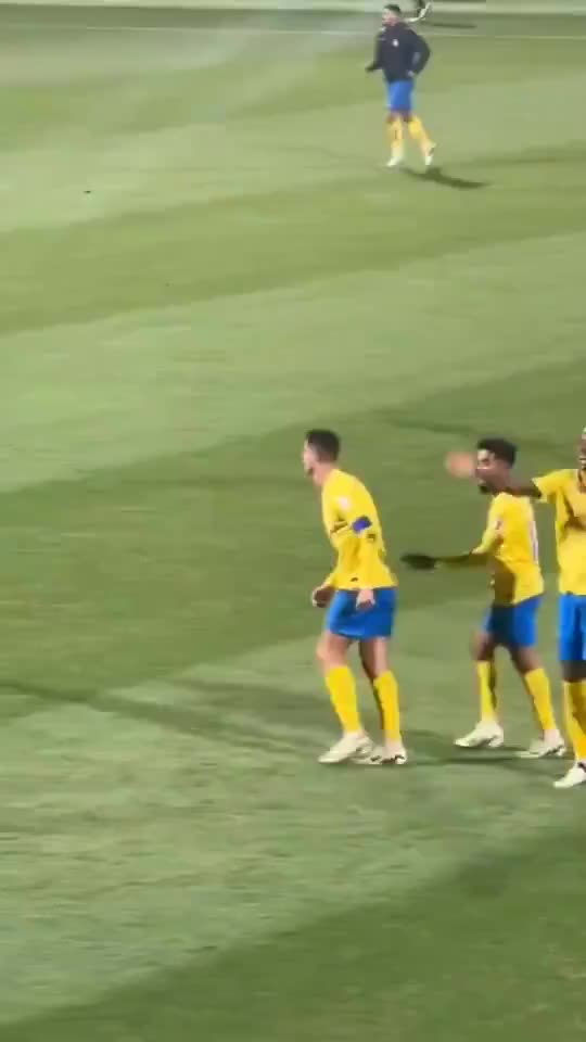 Cristiano Ronaldo makes obscene gesture at fans after they chanted 'Messi, Messi'