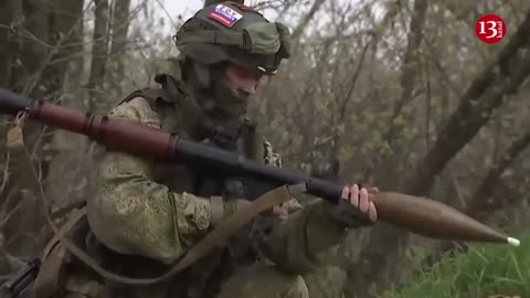 Russia sends elite units to border with Ukraine