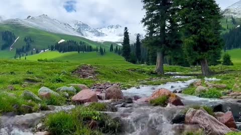 Every place in Xinjiang is full of poetry and distance!