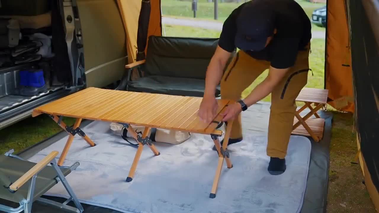 A family's camping life, enjoying outdoor time