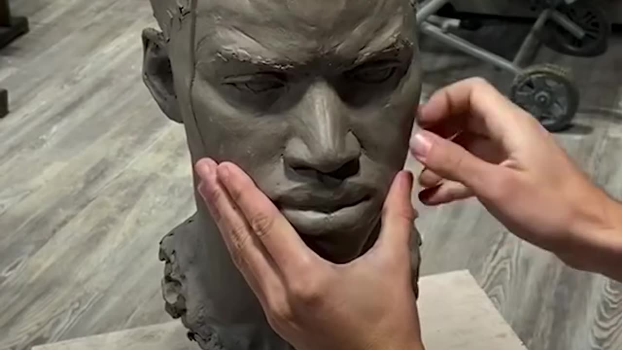 Taking a face off a sculpture