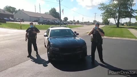 SUSPICIOUS IS GROUNDS FOR DETAINMENT cops owned I don't answer questions first amendment audit