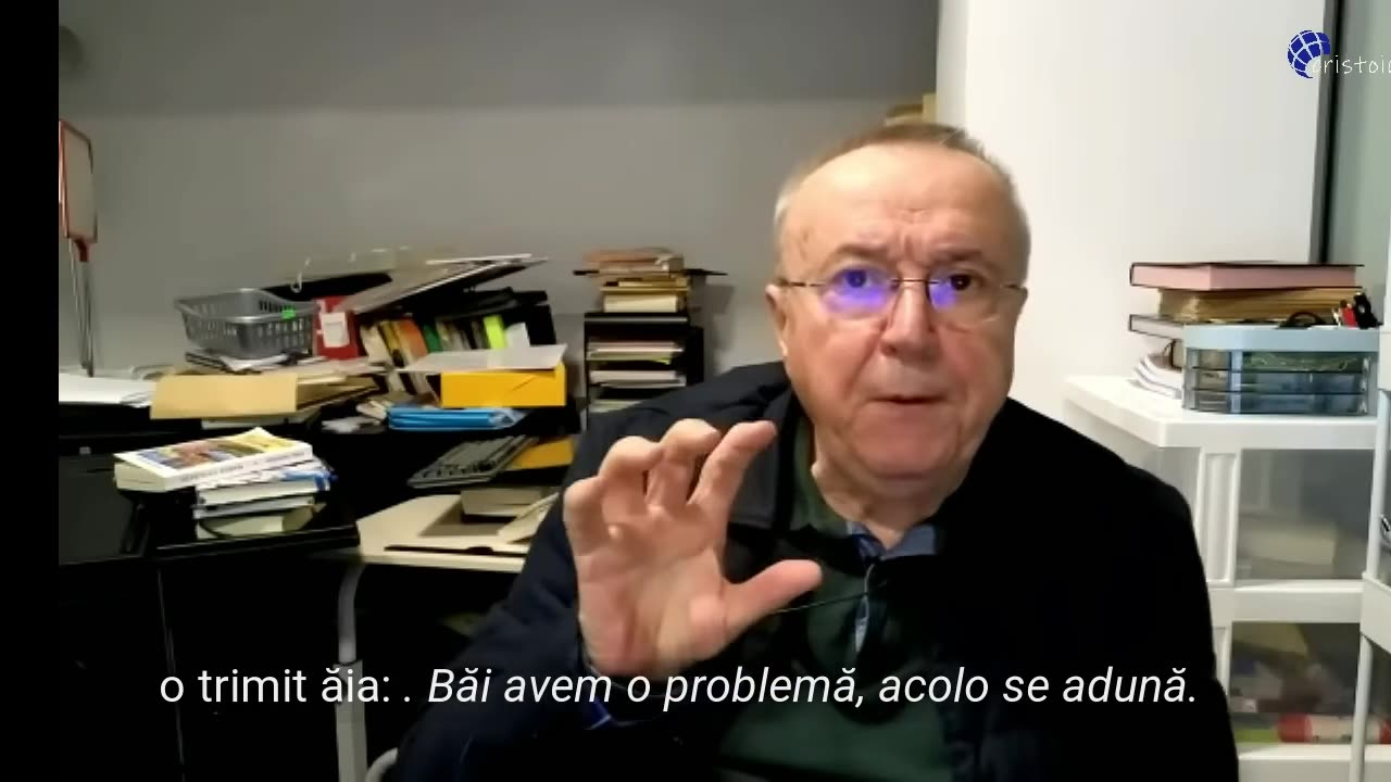 Ce a putut să spună Cristoiu despre Sosoaca: Este o dronă a Sistemului care se baseste cu gaz sarin