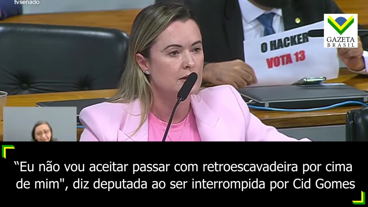 Eu não vou aceitar passar com retroescavadeira por cima de mim",