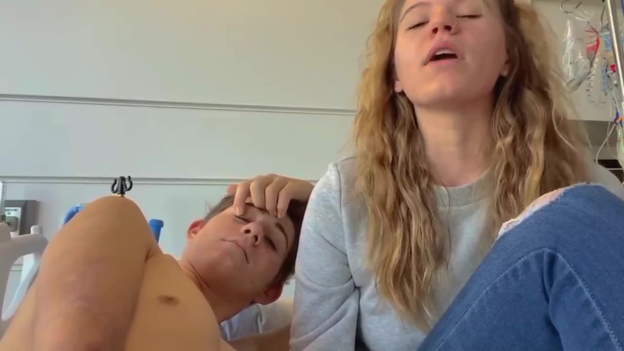 Loren’s Accident part 5( “Loren's Story_ Viral TikTok Story Time”)
