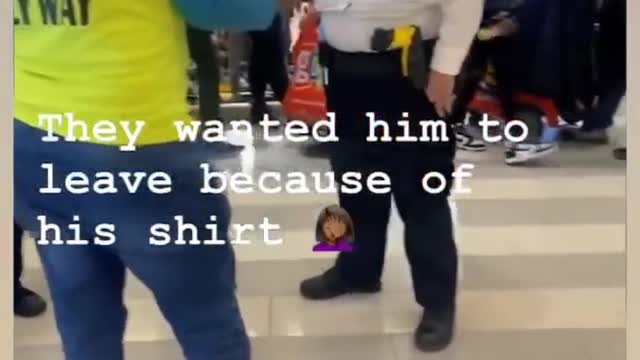 Mall Of America Tells Man To Take Off "Jesus Saves" T-Shirt Because People Are Offended