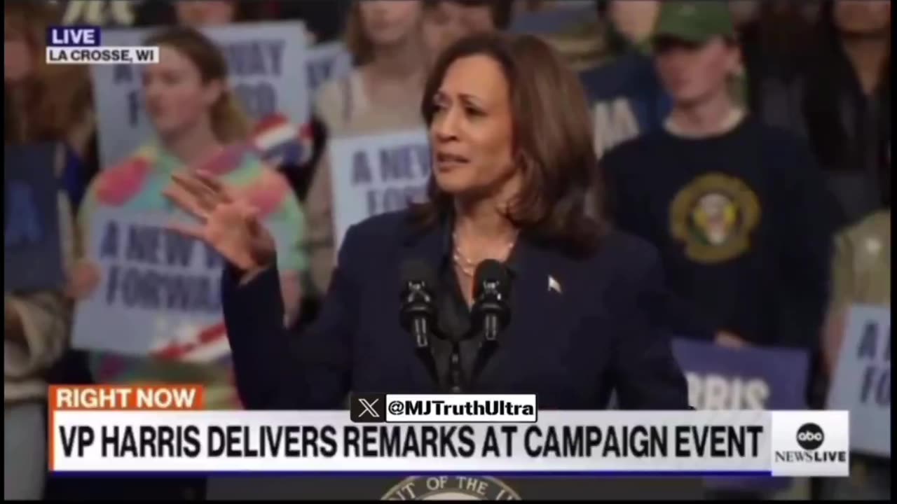 Audience Member Screams “Jesus Is Lord” | Kamala tells he she must be at the wrong rally.. 👀🍿