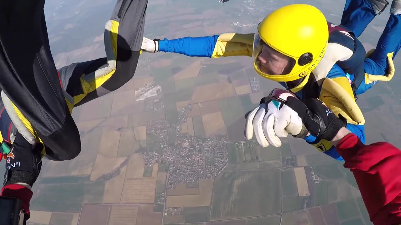 Hibaldstow Skydiving