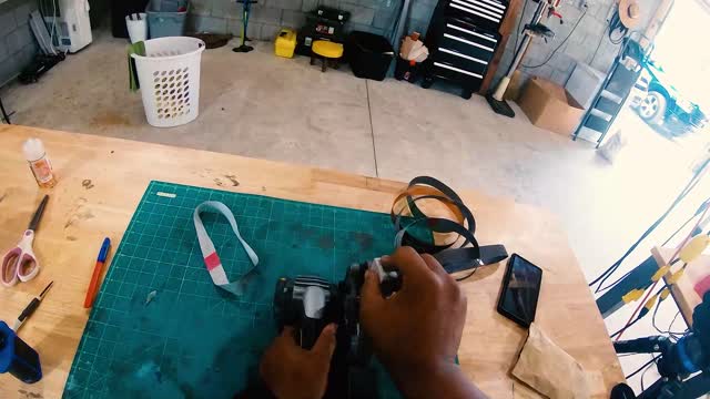 Sharpening a home made kitchen knife on the Ken Onion Worksharp.