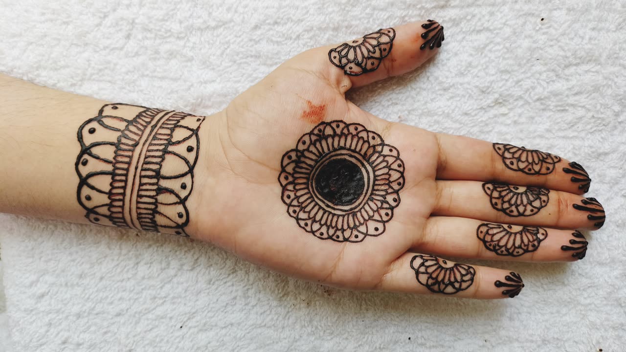 Stylish Bracelet Gol Tiki Mehndi Designs | Easy Front Hand Mehndi Designs | Sana Designs