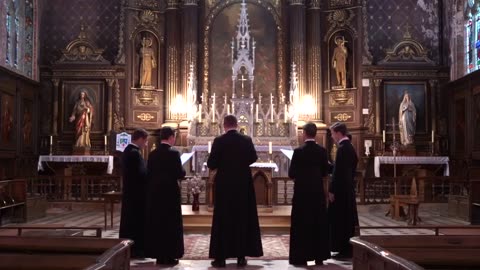 'Veni, veni Emmanuel' cantado por seminaristas do Instituto Bom Pastor