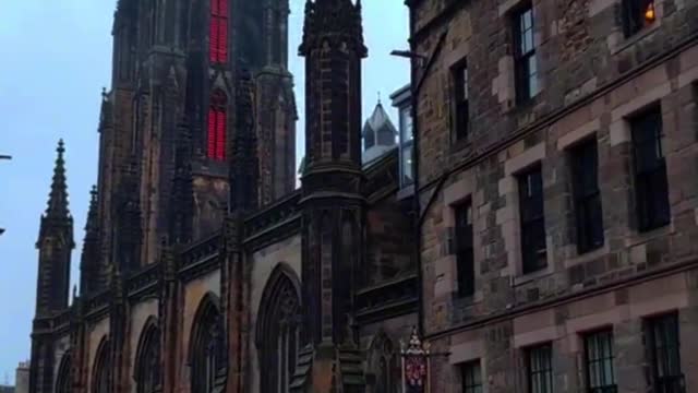 Has been attracted by such architectural atmosphere