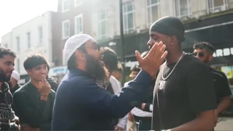 Turn the other cheek Matthew 5:38 by Sheikh Uthman