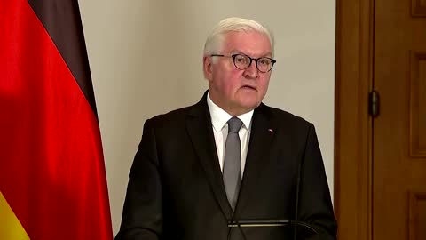 'Stop the craziness of this war' -German president