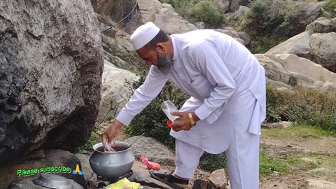 Cooking Among Mountains