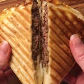 Ultimate Burger Bacon Crunch WRAP 🔥🍔🥓🚀
