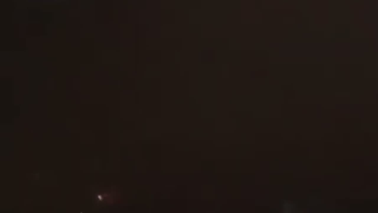Mystery Dark Cloud Throws Instanbul Turkey into Darkness for 5 Minutes