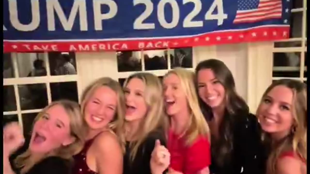 This TRUMP PARTY looks absolutely epic!!!