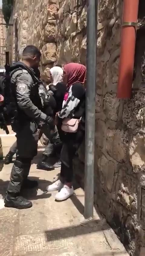 "Playing with Fire" - Tensions at Breaking Point in Jerusalem on 'Flag March' Day