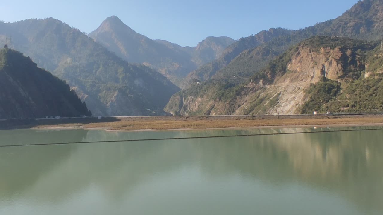 The lake see the gorgeous beautiful Nature