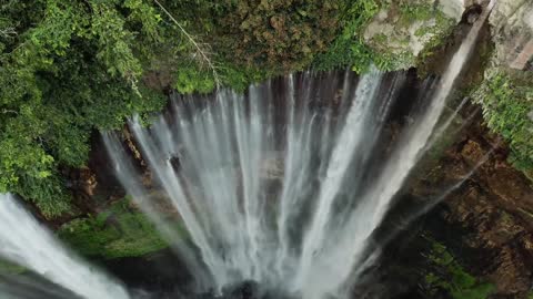 The great waterfall From the beauty of nature