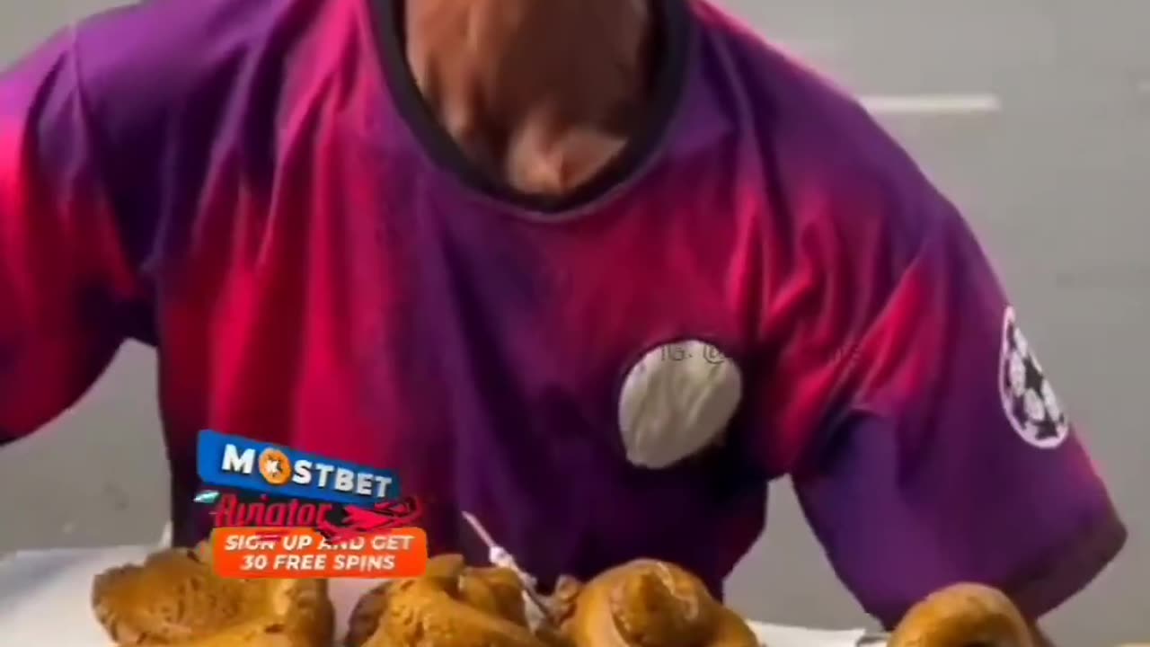 Market me nYi mithai aayi hai