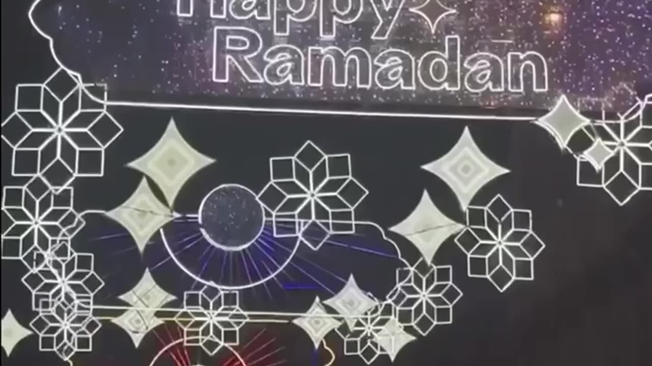 El alcalde de Londres, encendió solemnemente las luces festivas del Ramadan Marzo 2024