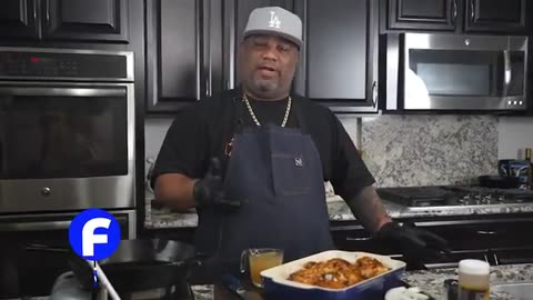 Mouthwatering Soul Food: Smothered Chicken