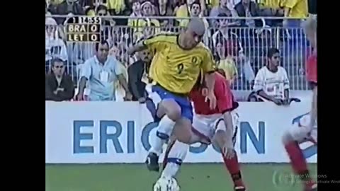RONALDO FENOMENO - Top 10 PANNA for BRAZIL