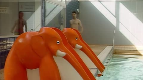Funny Mr Been video in Pool