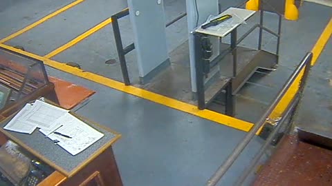 3205LHOBBACStLoadingDock_2021-01-05_18h55min28s333ms.mp4