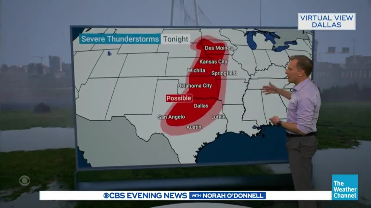Storm system threatens South with possible tornadoes