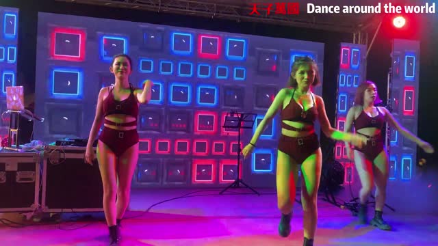 221009 Professional Dancing Girl プロのダンス少女 전문 댄스 소녀 Water Lady