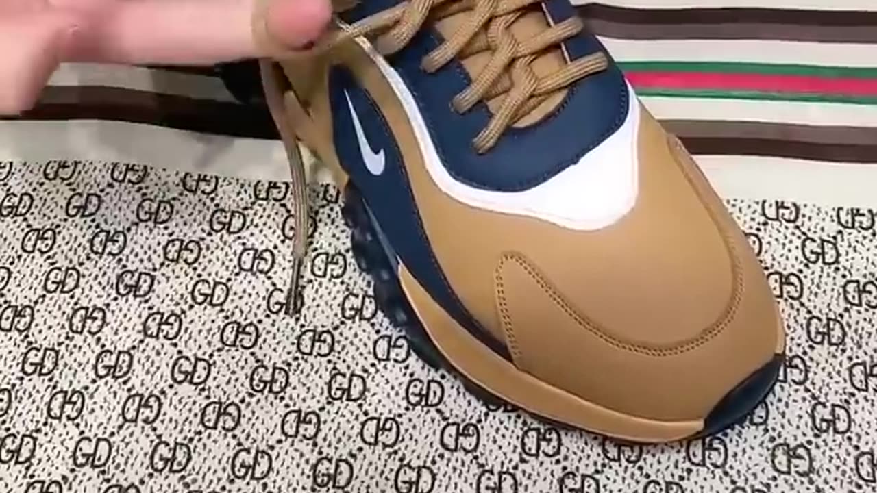 Trending Tie Shoelace