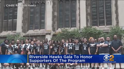 Riverside Hawks Gala honors supporters of basketball program