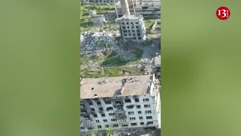 Drone footage of Bakhmut razed to ground by Russians