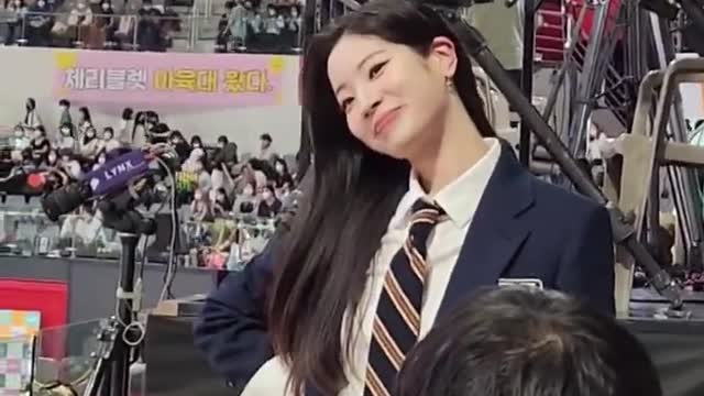 Dahyun proud of her suit