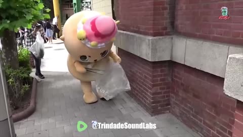 Funny japonese Mascot viral video